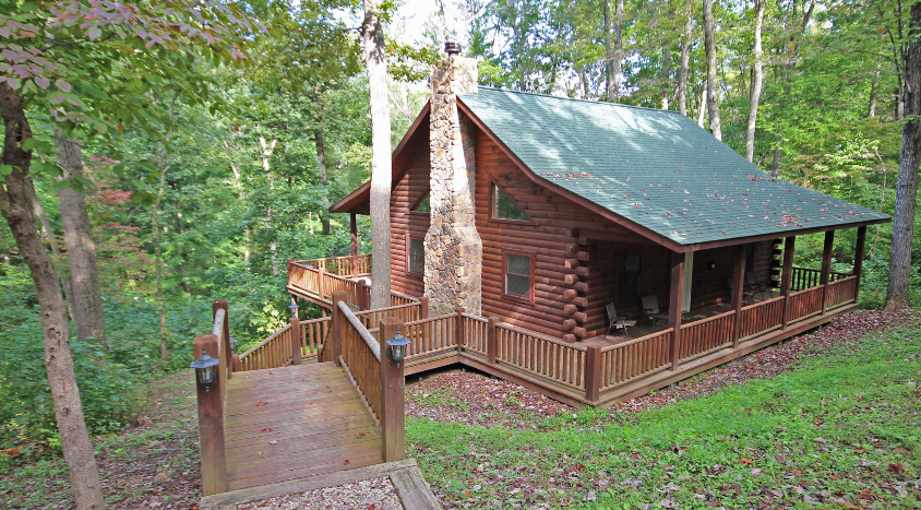 Hunter's Retreat - Woodland Ridge Cabins & Lodges - Hocking Hills, Ohio