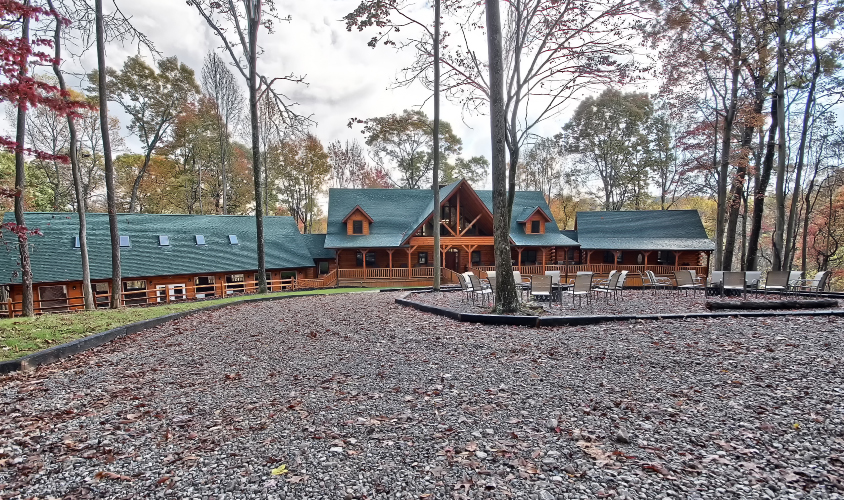 Majestic Oaks Lodge Woodland Ridge Cabins Lodges Hocking